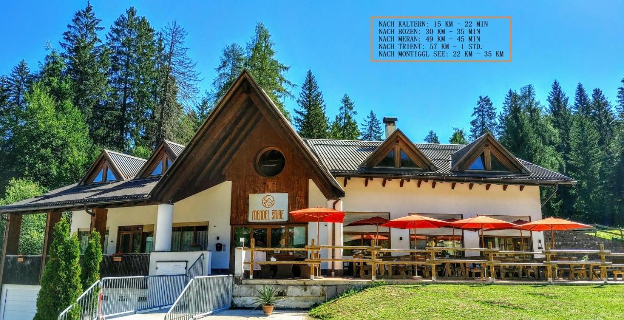 卡瓦雷诺 Mendel Stube酒店 外观 照片