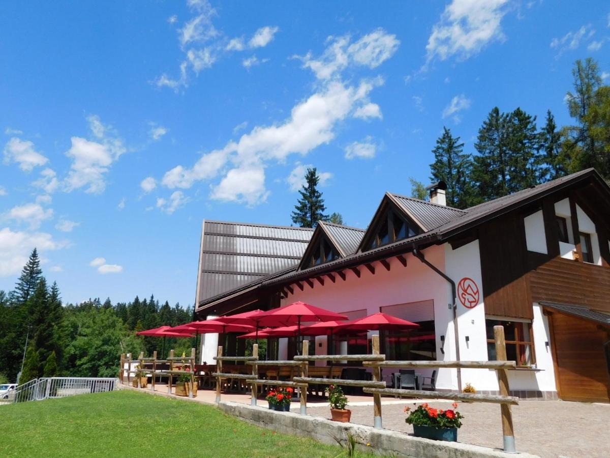 卡瓦雷诺 Mendel Stube酒店 外观 照片